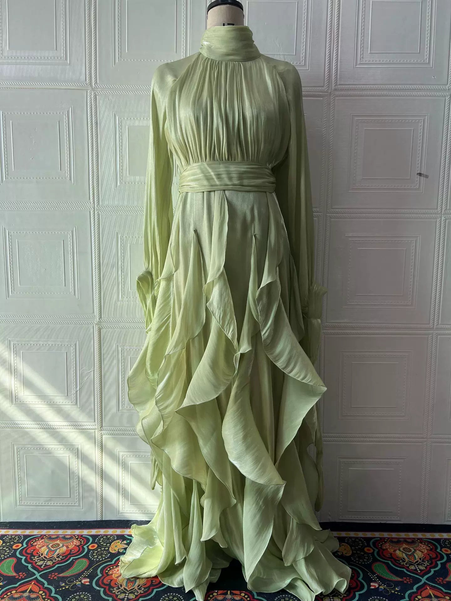 Wcoumq | Ruffled Slim-Fit Dress for Elegant and Fashionable Women