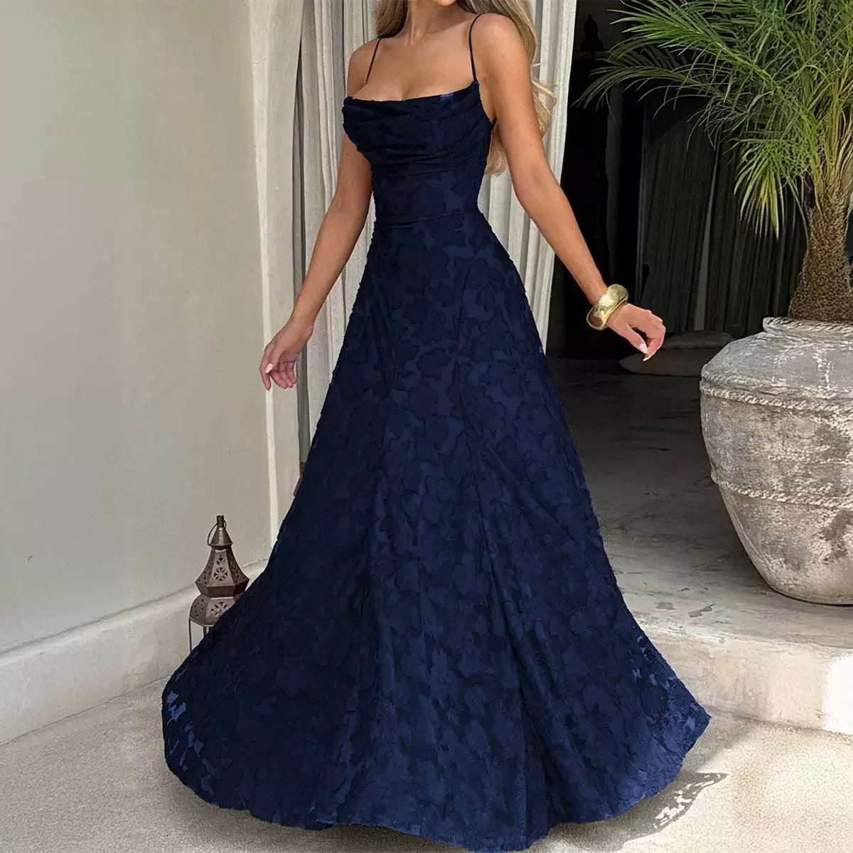 Wcoumq | Jacquard Floor-Length Square Neck Dress with Backless Straps and Slim Waist Design