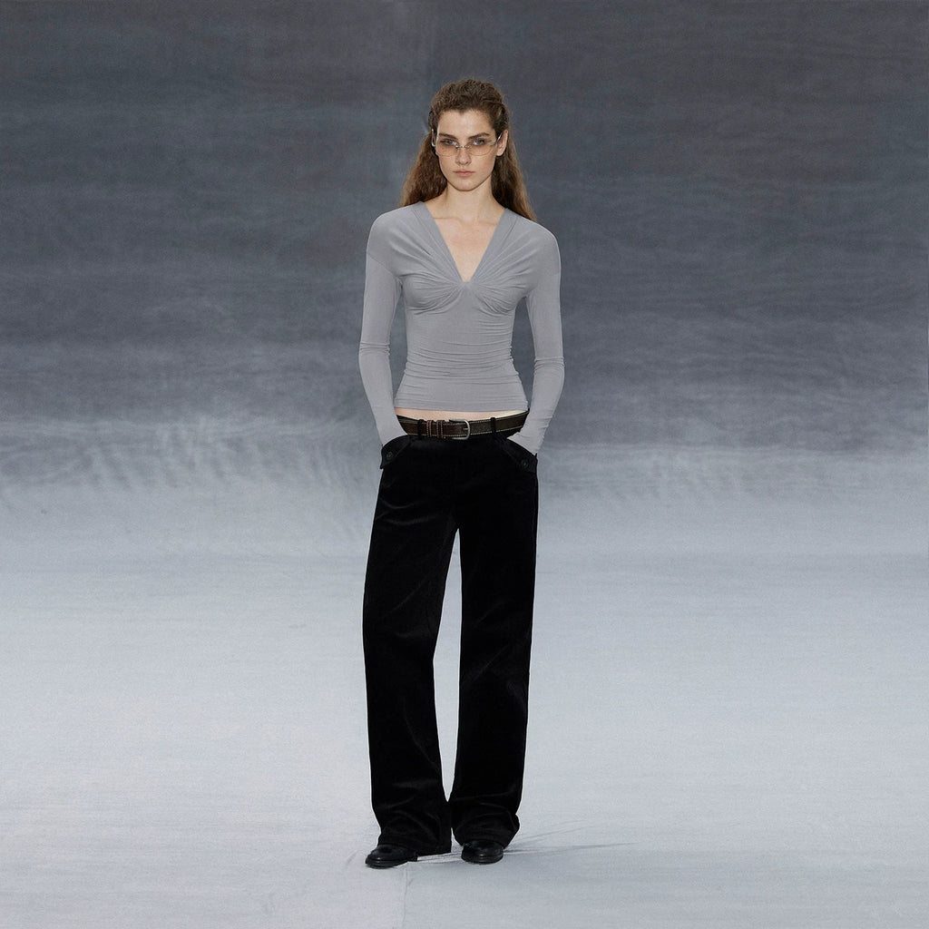 Wcoumq | V-Neck Pleated Slim Knitted Pullover Top for Women – Casual Touch Series Slim-Fit Knitwear