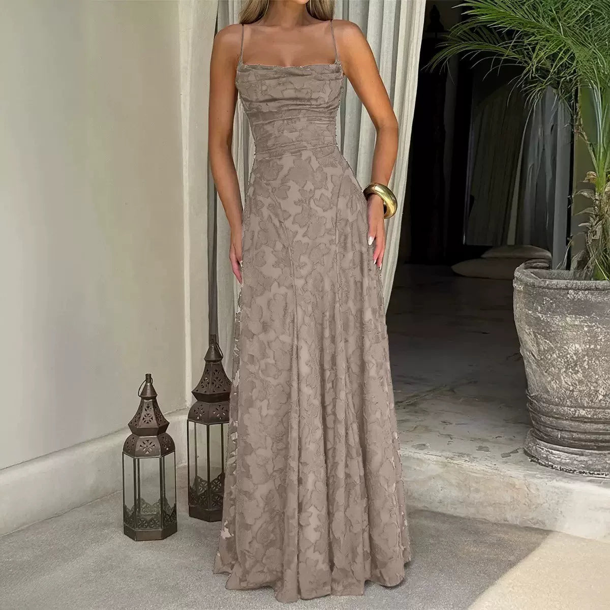 Wcoumq | Jacquard Floor-Length Square Neck Dress with Backless Straps and Slim Waist Design