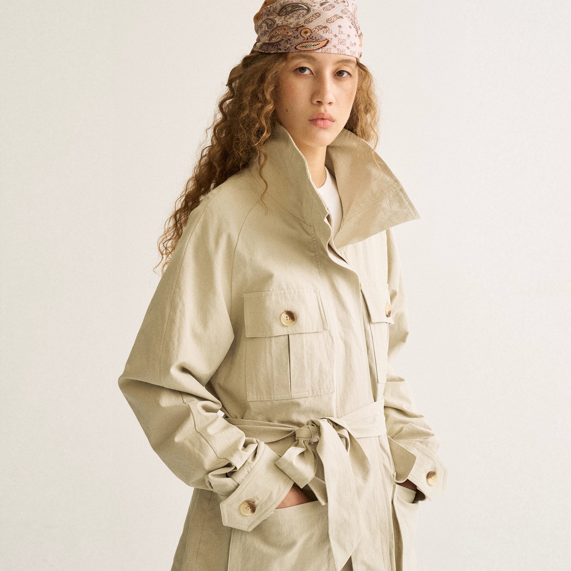 Wcoumq | Retro Workwear Multi-Pocket Windbreaker with Adjustable Belt – Women’s Loose Fit Commuting Stand-Up Collar Jacket