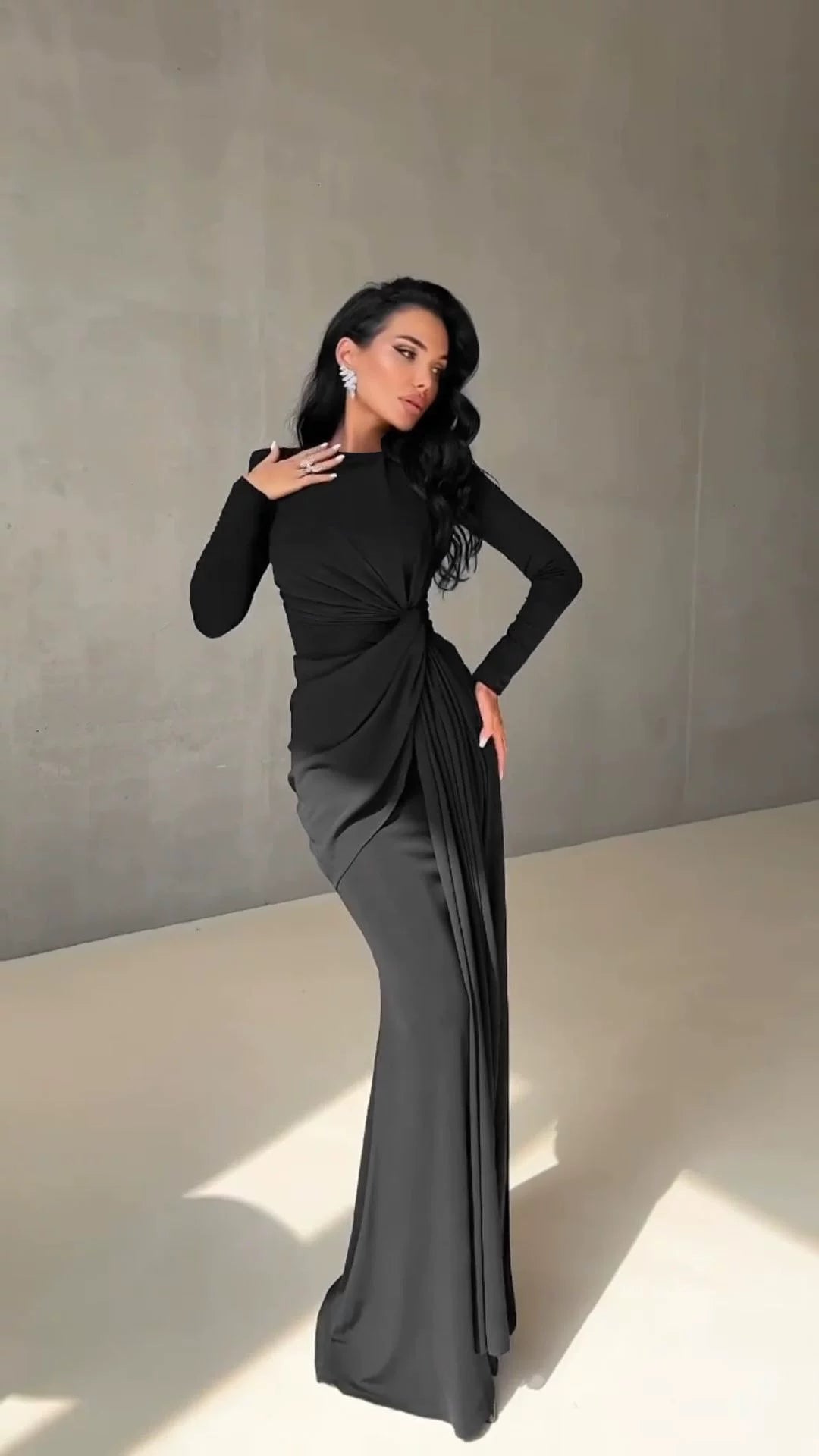 Wcoumq | Slim Round Neck Long-Sleeve Maxi Dress for Elegant Banquets